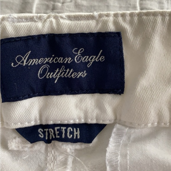 Everyone needs a stylish white pair of shorts in their wardrobe!! - Picture 6 of 10